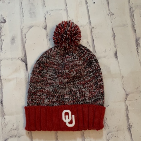 Oklahoma Sooner cuffed Winter hat with Pom - Picture 2 of 9